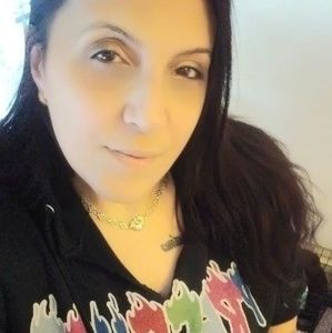 Meet your Posher, Juana